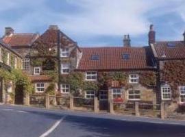Duke Of Wellington Inn, hotel di Danby