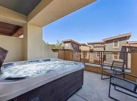 Modern Townhouse with HotTub & Garage