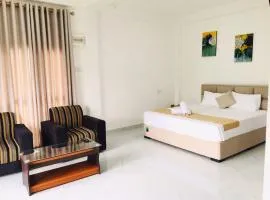 Diyon'S Lodge