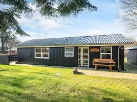 6 person holiday home in Ansager