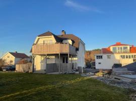 4 star holiday home in hönö, hotel v destinaci Hönö