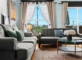 Riverview Escape in Walkable Historic District