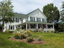 10 Mi to Gore Mountain- Home in Adirondack Park home