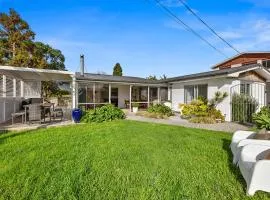 Oakura Oasis - ultimate beachside retreat
