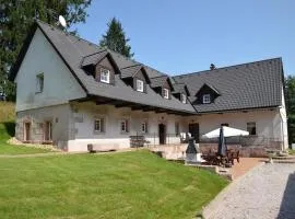 Apartment in Bohemian with Shared Pool, cleaning included