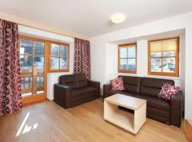 Apartment in Wald in Pinzgau with balcony and view, cleaning included