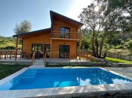 Green Oasis, hotel v destinaci Fshati i Ri
