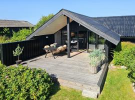 House In Nature By The Water At Langø, hotel a Munkebo