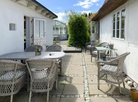 Idyllic Countryside Home Close To Baltic Sea, hotel a Nykøbing Falster