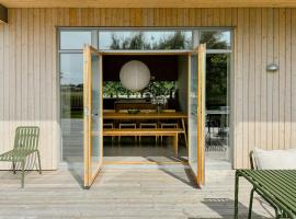 Seaside Family Retreat, hotel v destinaci Mellbystrand