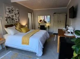 McCrae's Garden Suite