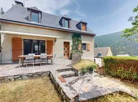 Maison Vue Sur Les Montagnes
