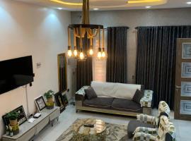Lamorange Luxurious Apartment, hotel v destinaci Mushin