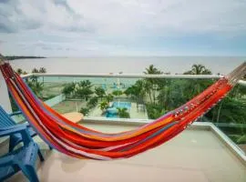 Apto De 3 Hab con Vista y Salida directa Al Mar