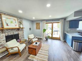 Modern Oasis: Gurnee Getaway, hotel v destinaci Gurnee