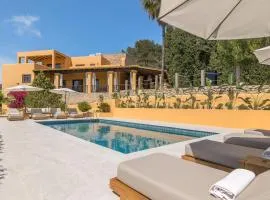Casa Four charming Ibiza villa with sea view!