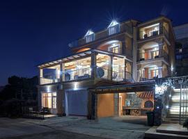 Seabreeze Apartments with Shared Jacuzzi, hotel in Senj