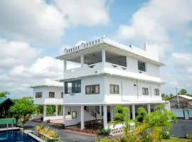 Grand Palace Hotel, Seeduwa