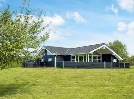 8 person holiday home in Hørve-By Traum