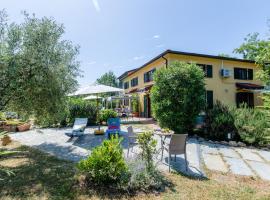 Il Laghello Wood House