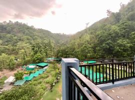 Hotel The Rudram Aura, hotell sihtkohas Narendranagar