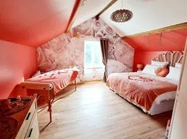 La Vallée Secrète - Love Hôtel