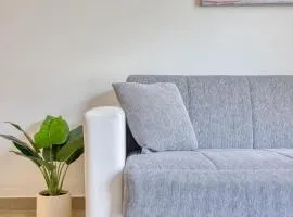 Gzira Maisonette near the sea