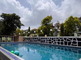 Royal Villa 1 - Big Pvt Swimming Pool - 2BHK Villa - Lonavala, bungalow in Lonavala