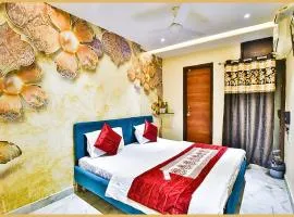 Amritsar Hotel Singh International - Providing AC & Non AC Rooms With Free Wi-fi - Lift & Free Parking Facility - Excellent Room Service - A Premium Hotel In Amritsar