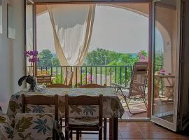 casa con veranda vista mare