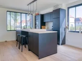 Beautiful 3-Bedroom Home with Garden & Parking