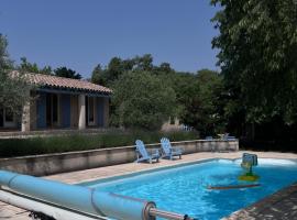 Villa à Salazac - Piscine - Gorge de l'Ardèche, hotel in Salazac