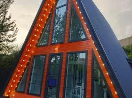 The Mountain A-Frame Qusar