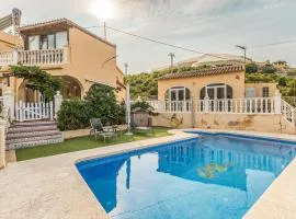 Beautiful Home In Callosa De Ensarriá