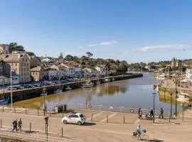 Studio vue Vieux port Pornic -A011