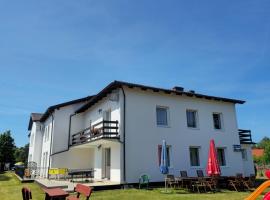 Noce i dnie, Hotel in Białogóra