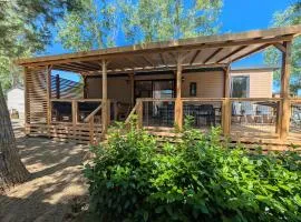 Mobil-homes, terrasses, wifi, clim pour 6 à 8p Domaine la Yole 5 étoiles