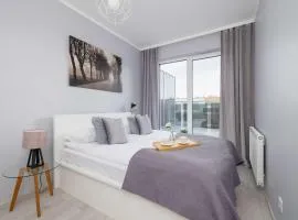Przestronny Apartament w Zielonej Okolicy Parking by Noclegi Renters