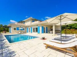 Villa Mare Blue by Istrialux