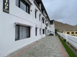 Roof Top Homestay