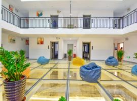 Like Lijin Bay Hotel, hotel cerca de Aeropuerto de Xishuangbanna Gasa - JHG, Jinghong