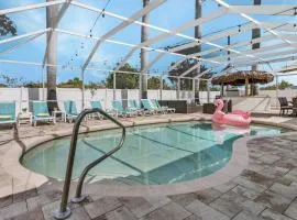 Resort Style Living, Sleeps 12, Heated Pool & Hot Tub - Sea Breeze Oasis - Roelens