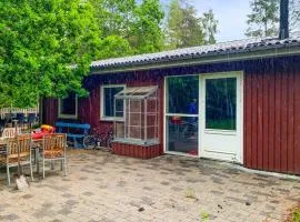 Three Bedroom Cozy Home In Ebeltoft