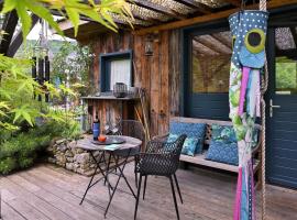 Cabanon Belle Lune, hotel in Arrien-en-Bethmale