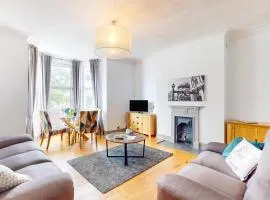 2Bed Flat 15min to Woolwich Arsenal & 5min to Bus