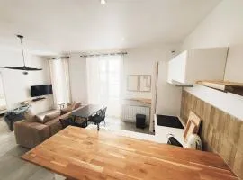 Appartement Le Cœur de Nîmes Secteur Arènes Parking Offert !