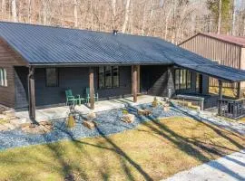 Secluded Cabin w/ Hot tub near French Lick, IN