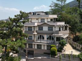 Lashisha, hotel v destinaci Šillong