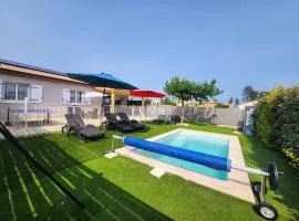 En Ardèche, maison de vacances l'Odyssée climatisée avec sa piscine privée et chauffée