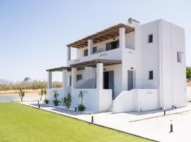 Filia Skyros Suites